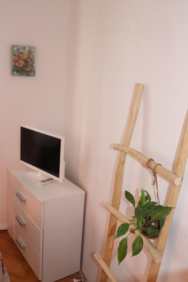 Aleta Apartman *